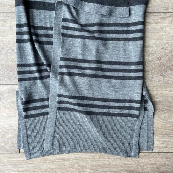 Max Studio Striped Extra Fine Merino Wool Sleeveless Cardigan - Picture 12 of 14